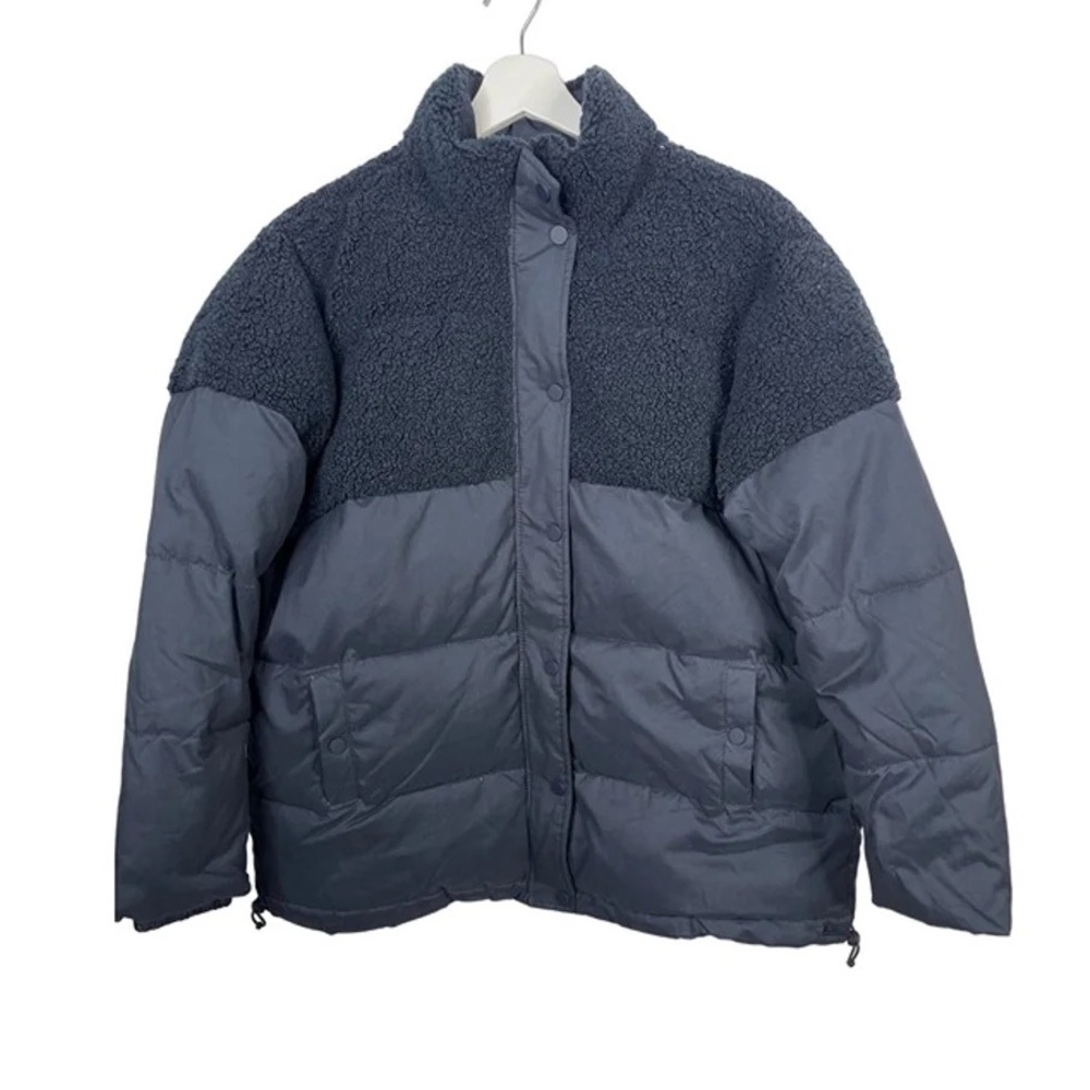 Good American Women’s Navy Puffer Jacket